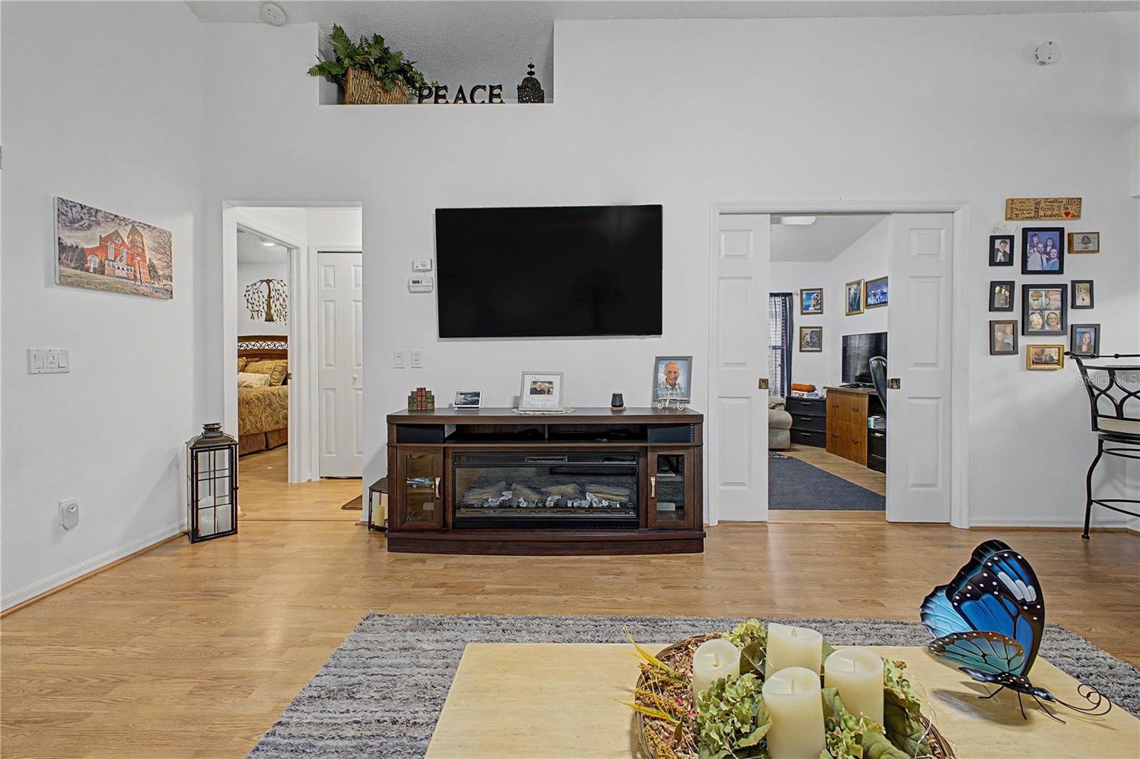 11408 Deercroft Ct Property Photo 18