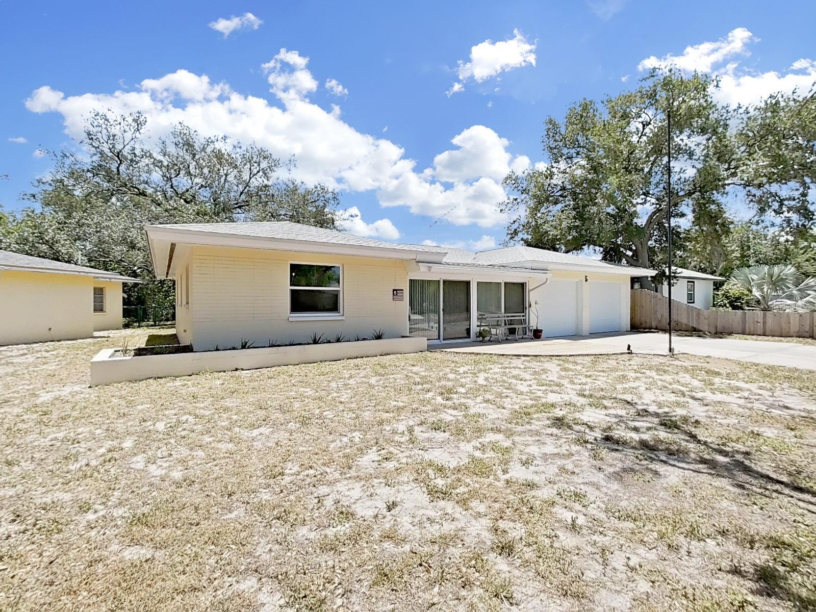 5 N KEYSTONE DR Property Photo 1