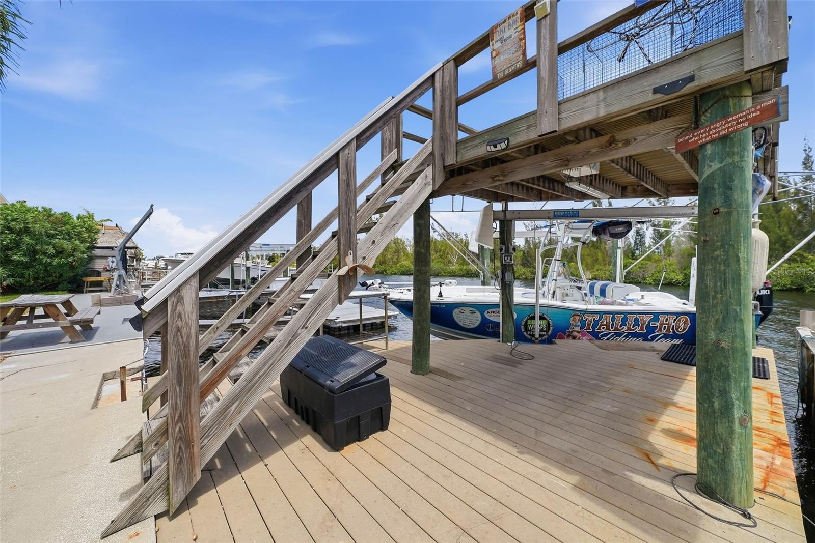 6310 Tower Dr Property Photo 35