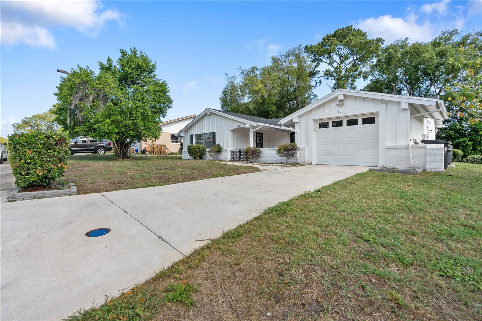 8517 Sunflower Ln Property Photo 2