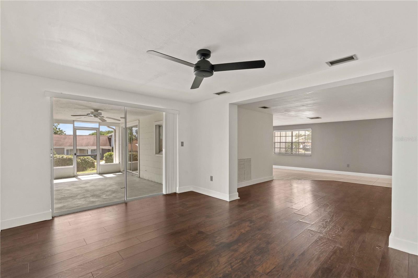 8517 Sunflower Ln Property Photo 14