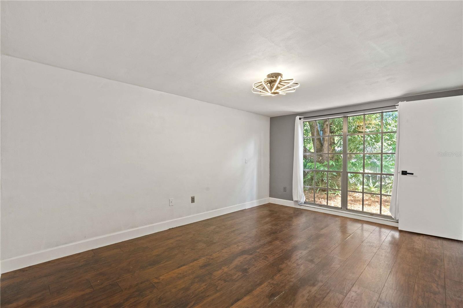 8517 Sunflower Ln Property Photo 16