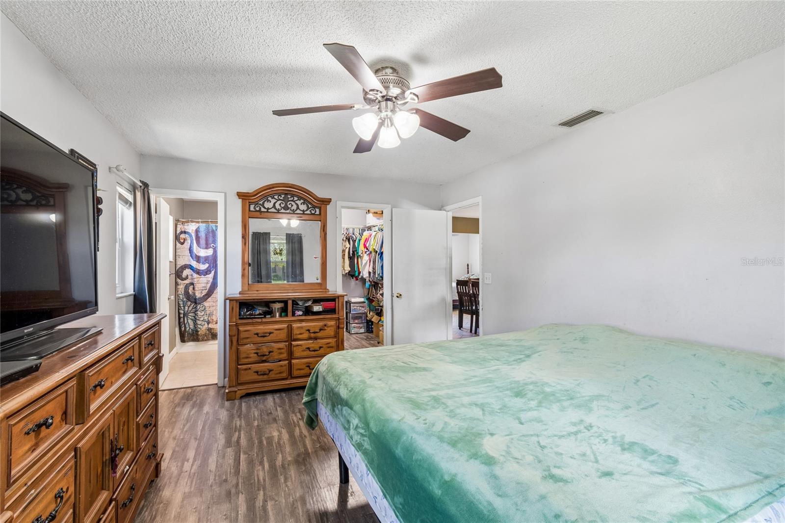 9473 Bayside Ct Property Photo 9