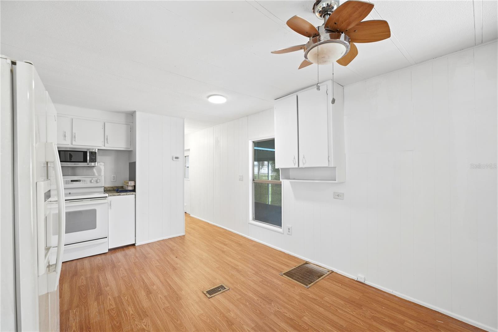 7321 Windy Way Property Photo 5