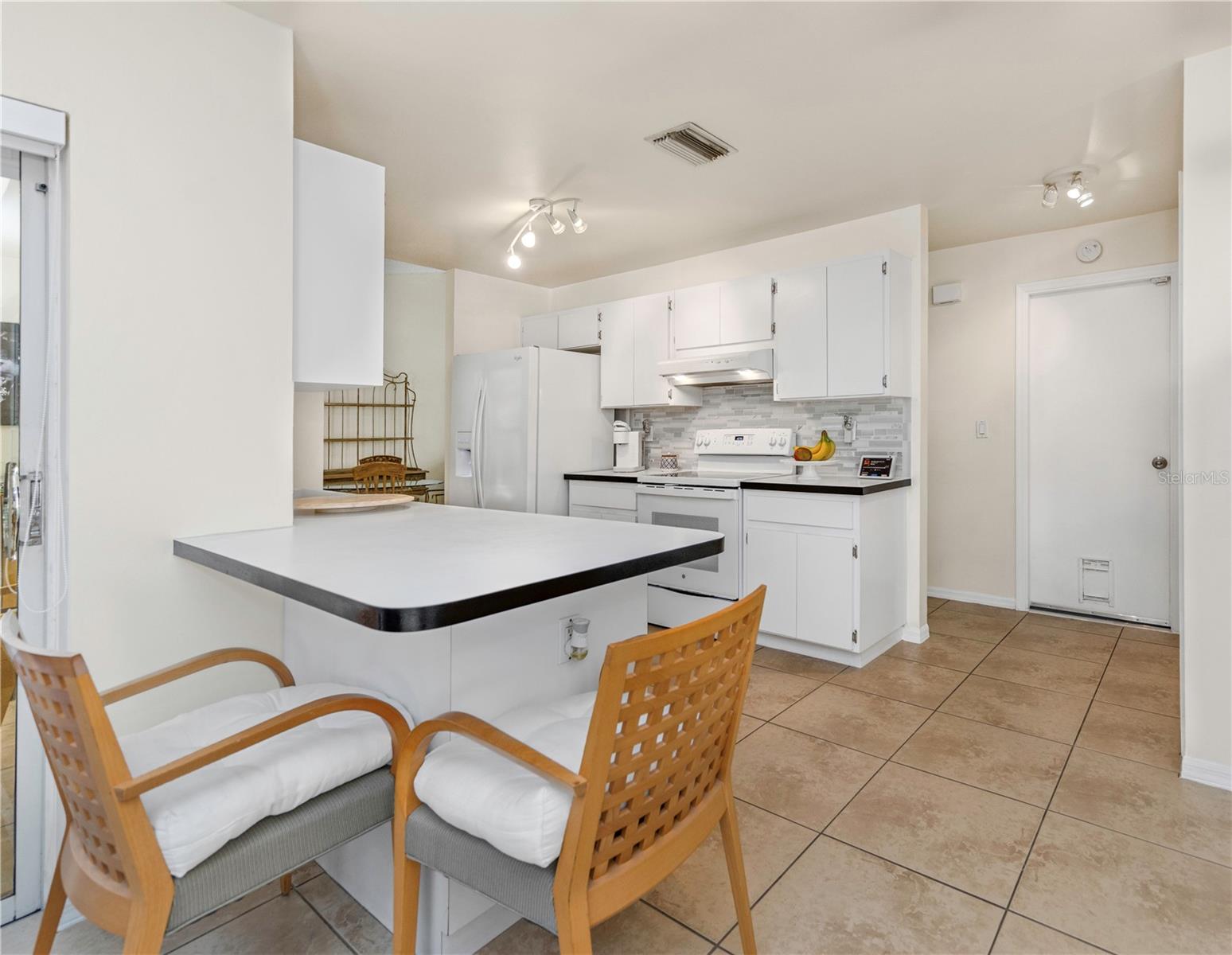 2437 Hawk Ave Property Photo 11