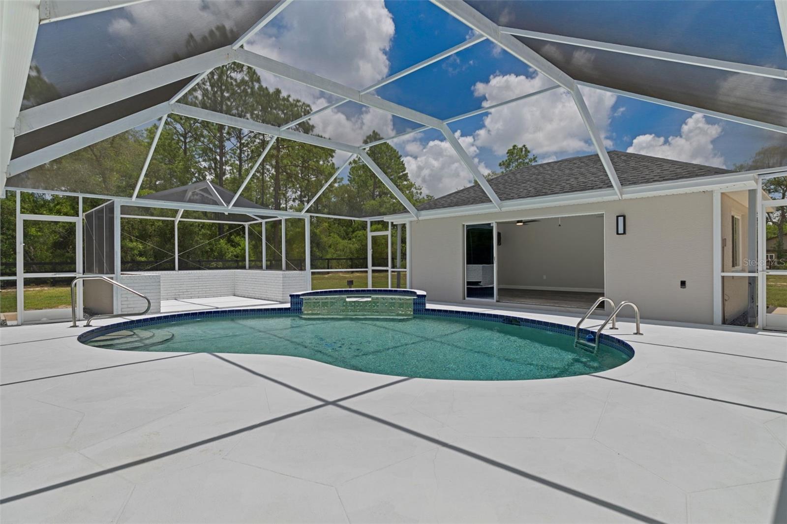 4200 W Pine Ridge Blvd Property Photo 11