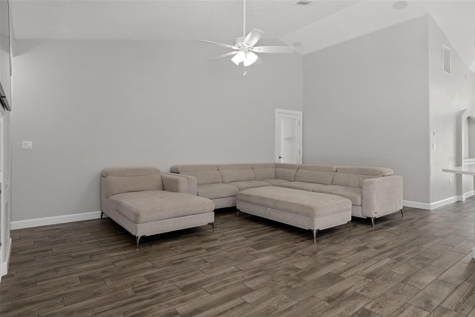 4200 W Pine Ridge Blvd Property Photo 49