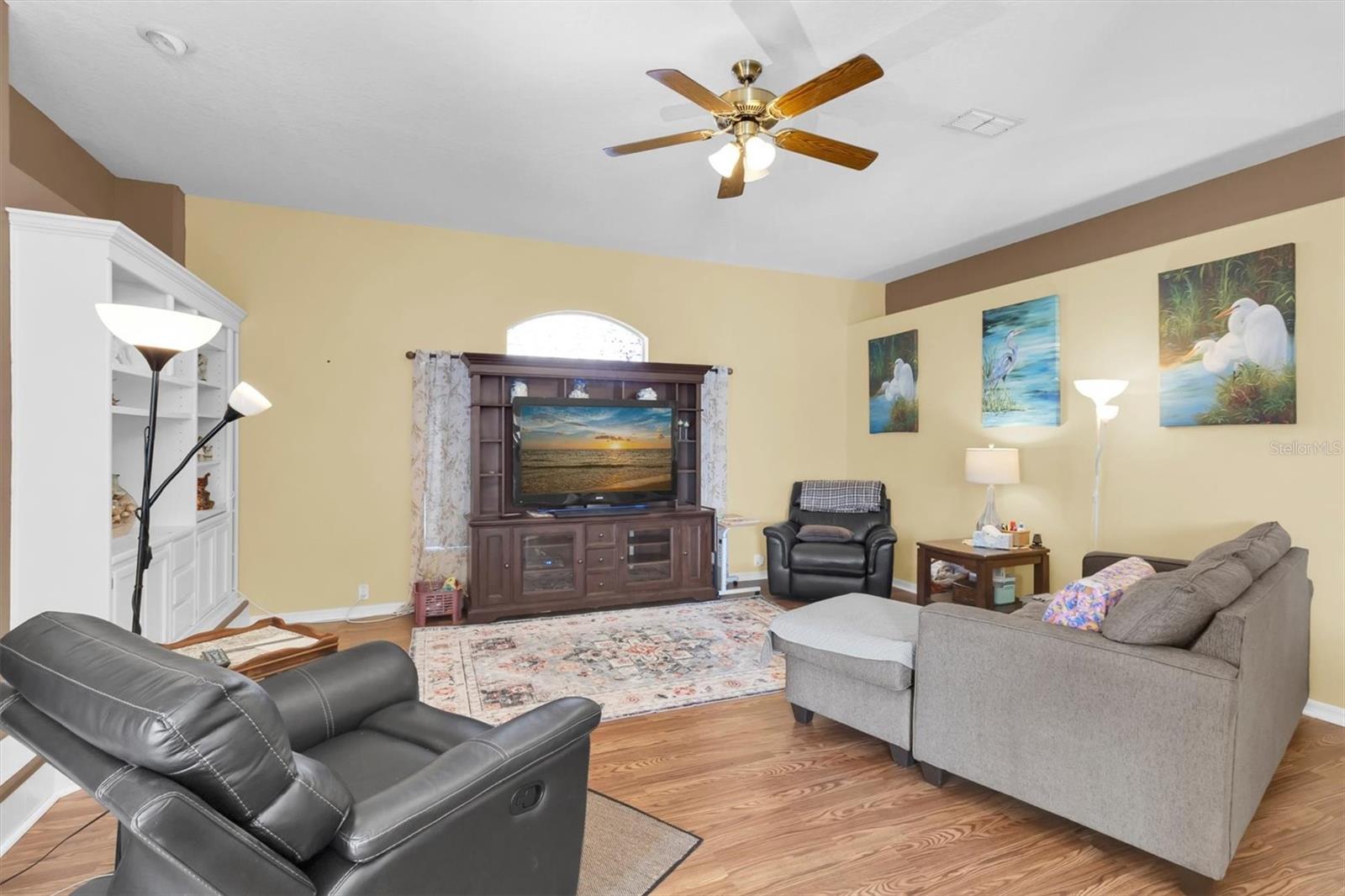 8303 Coral Creek Loop Property Photo 7