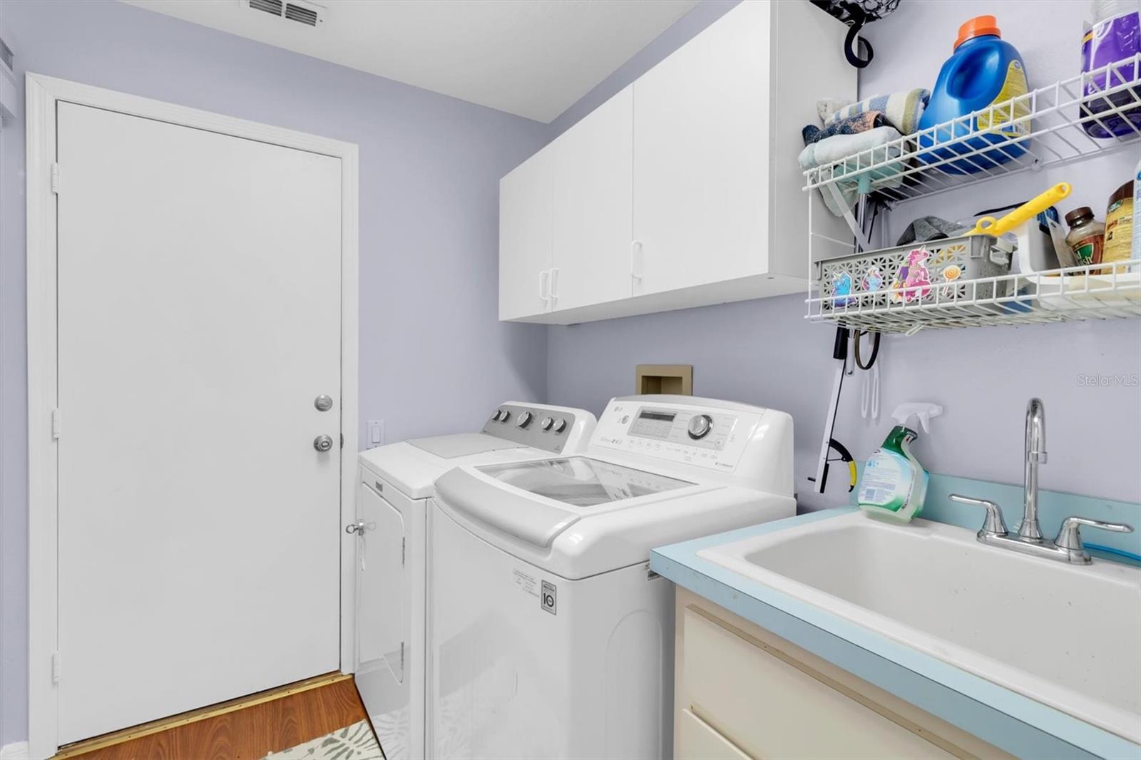 8303 Coral Creek Loop Property Photo 32