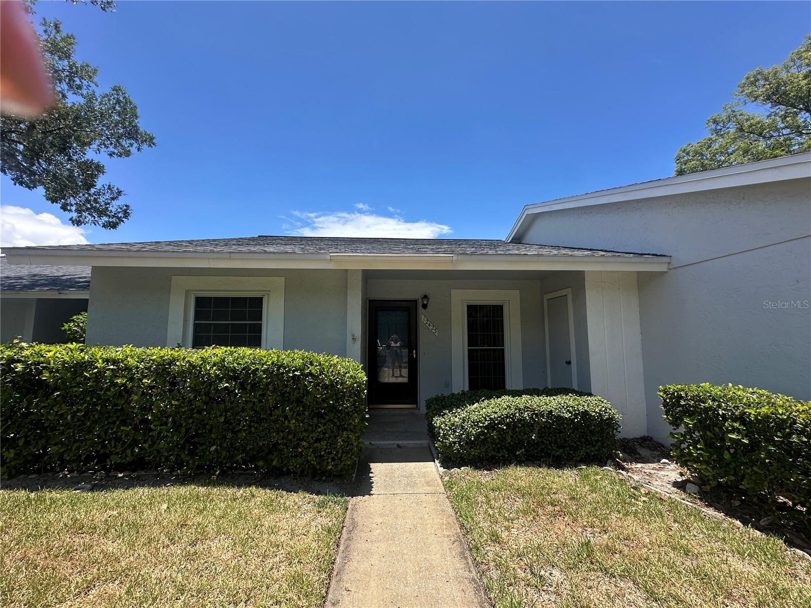 12423 Dearborn Dr #e Property Photo 4