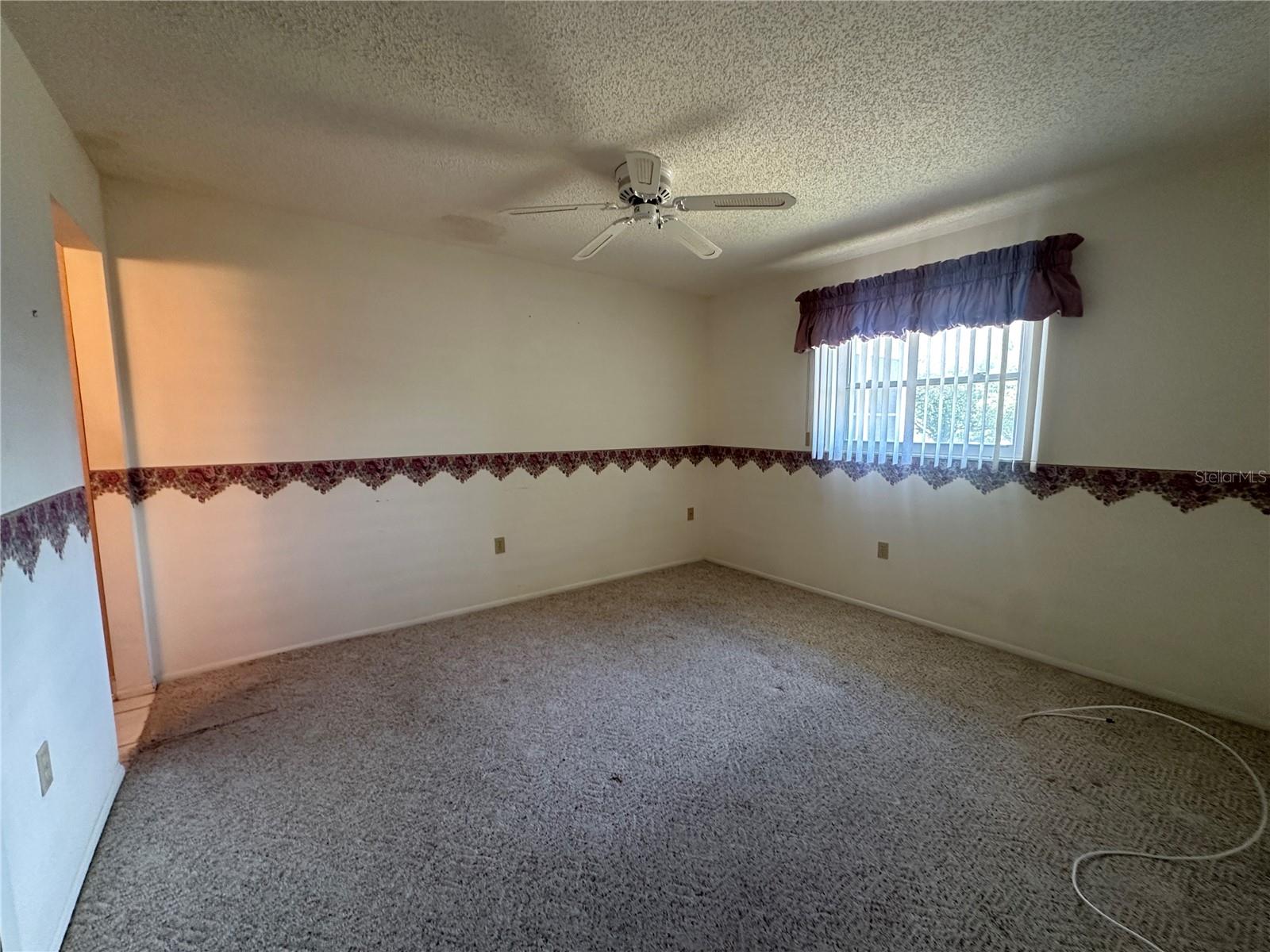 12423 Dearborn Dr #e Property Photo 14