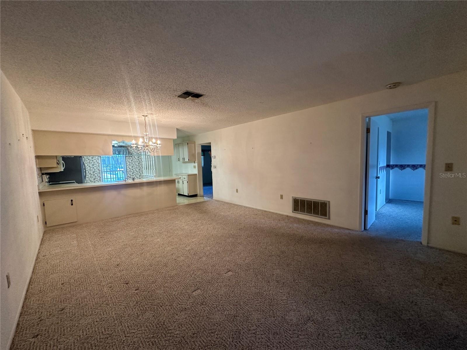 12423 Dearborn Dr #e Property Photo 18