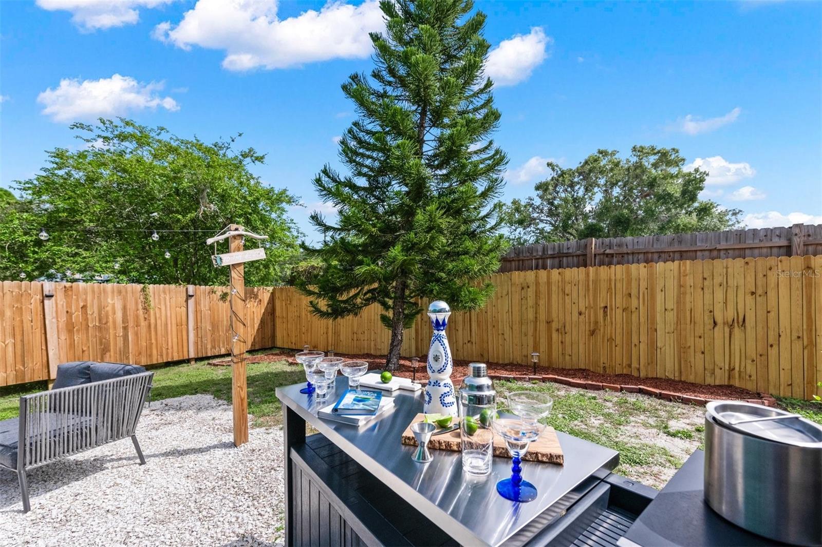 2911 Woodpine Ct Property Photo 44