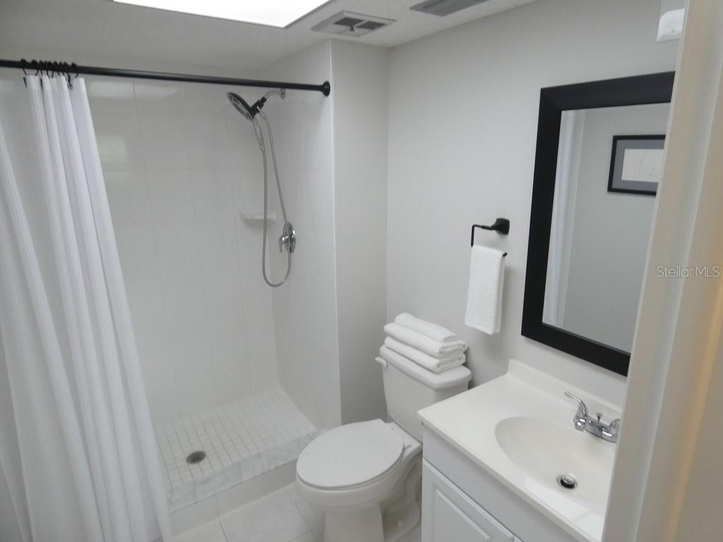 1701 Pinehurst Rd #9g Property Photo 6