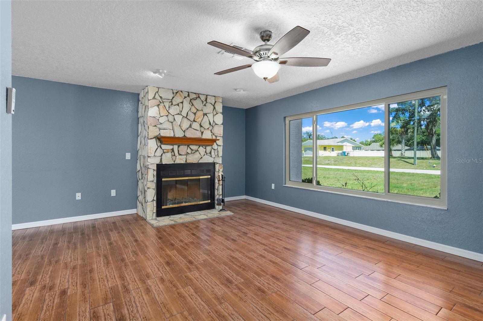 7376 Skylark Dr Property Photo 11