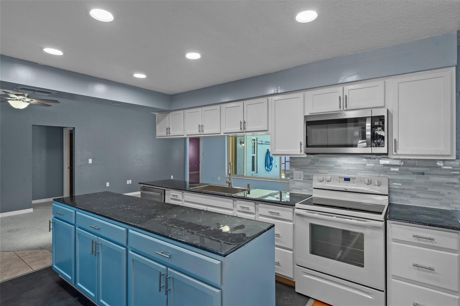7376 Skylark Dr Property Photo 20