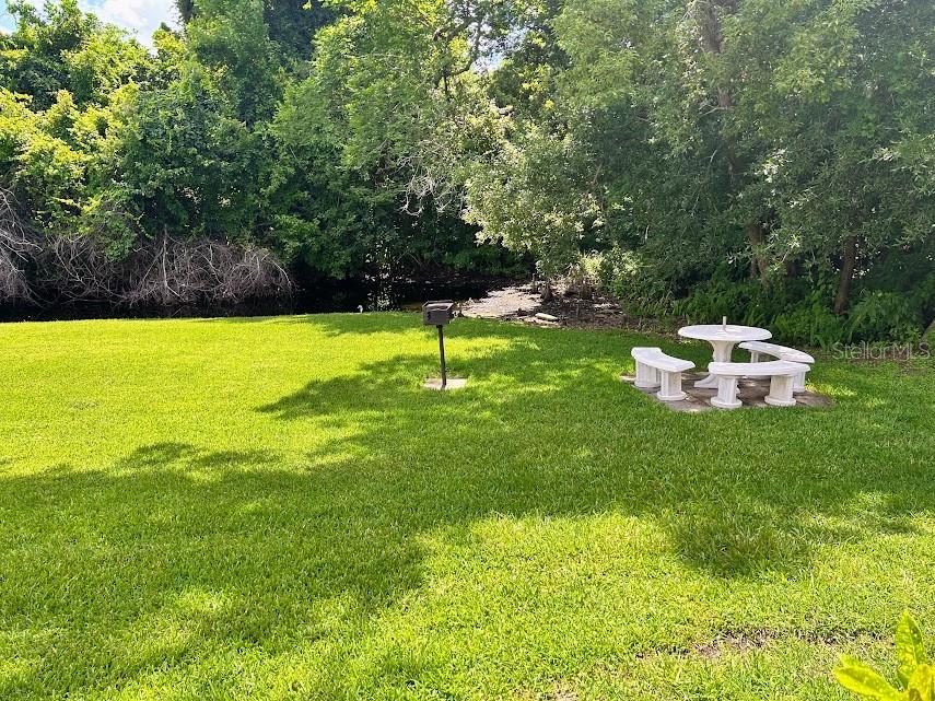 4916 Sunnybrook Dr #14 Property Photo 16