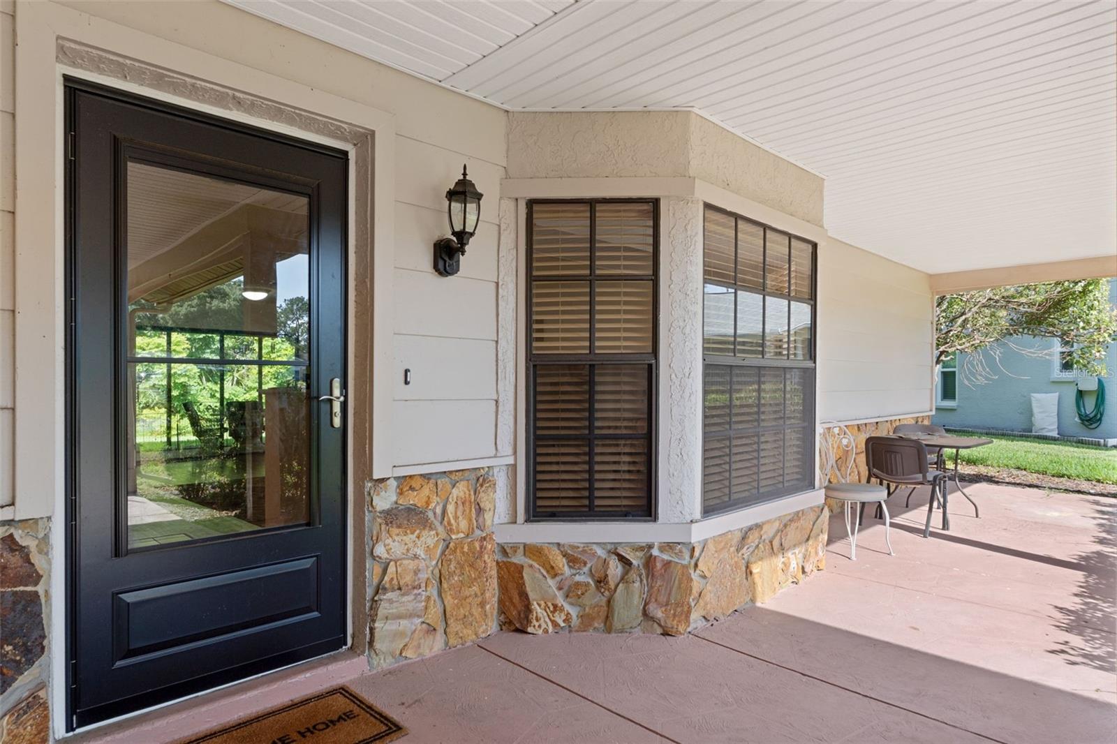 6300 Darien Way Property Photo 8