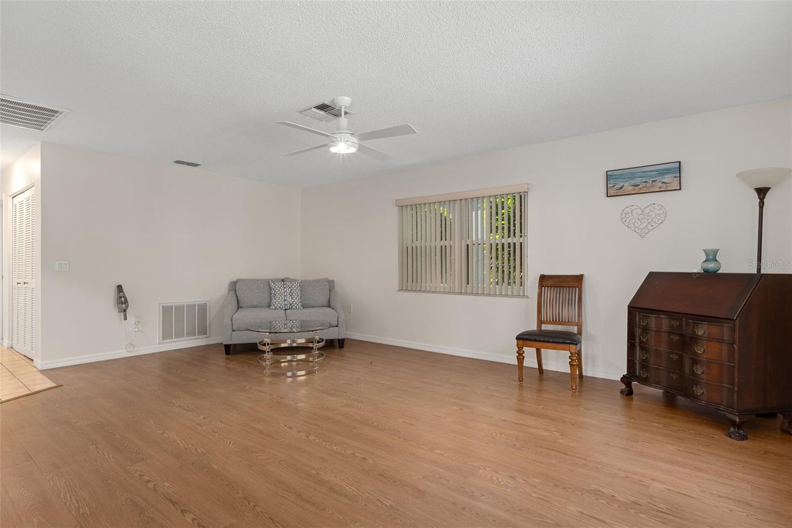 6300 Darien Way Property Photo 23