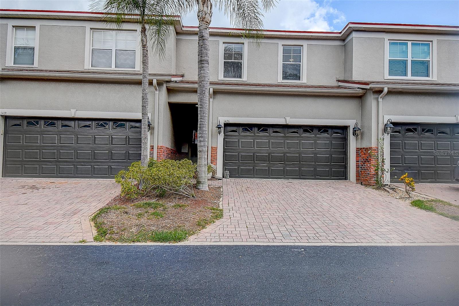 1426 Hillview Ln Property Photo 1