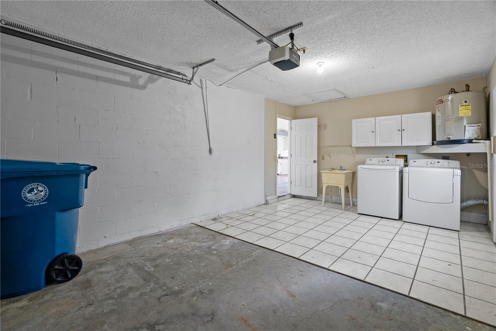 6030 Hugo Ave Property Photo 24