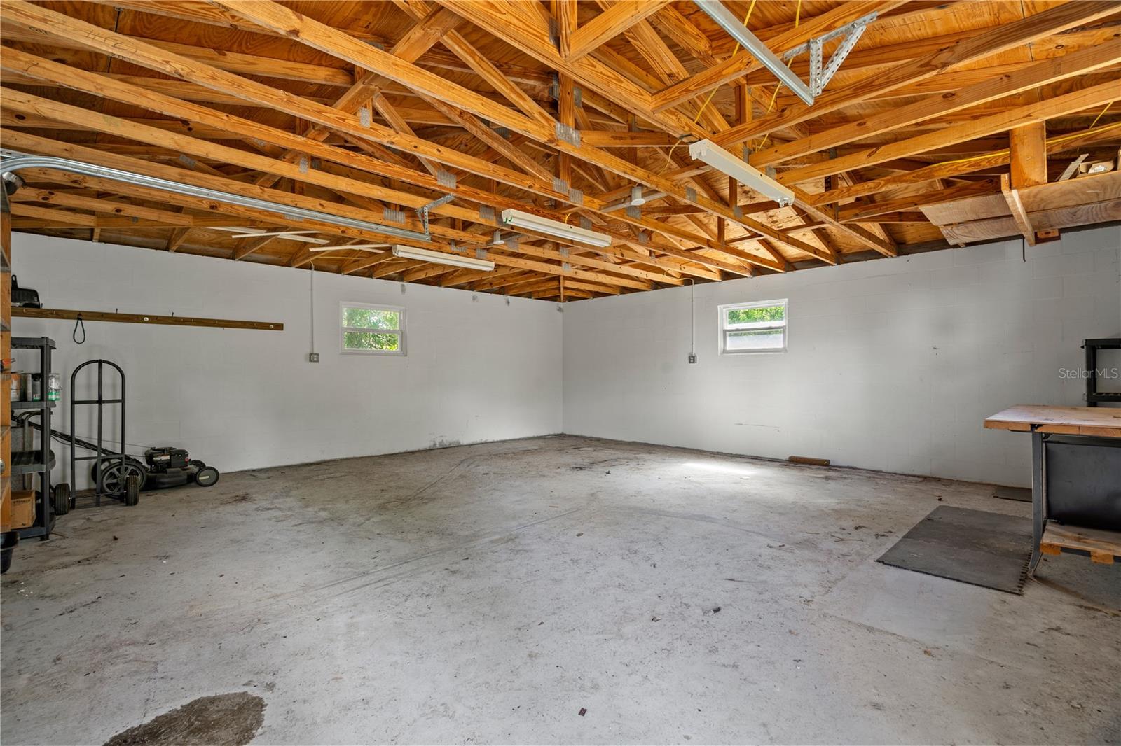 6030 Hugo Ave Property Photo 32
