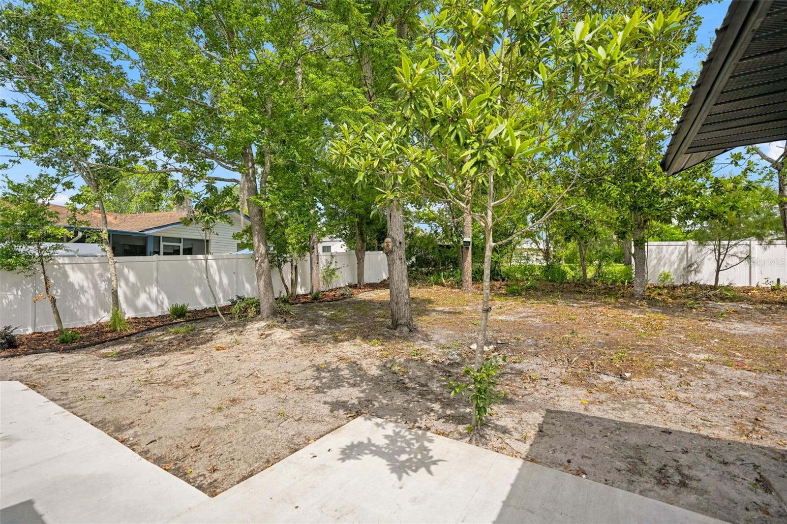 7407 Dundee Way Property Photo 25