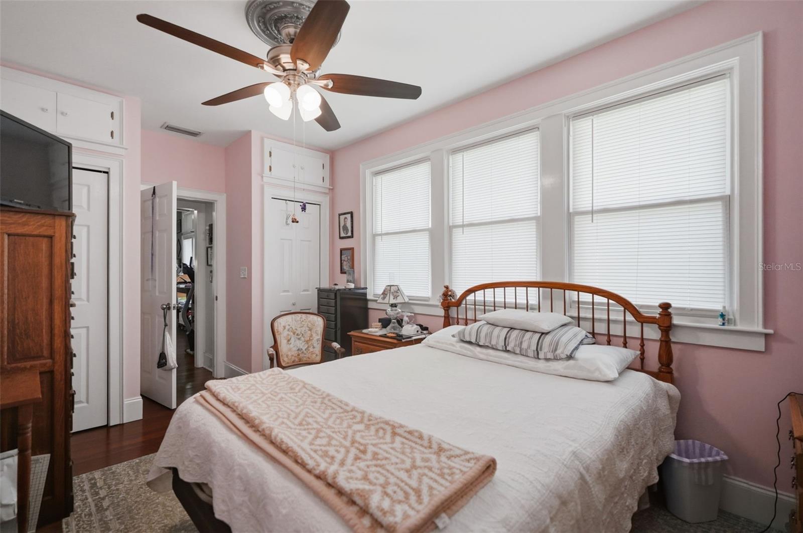 65 Olive St Property Photo 31