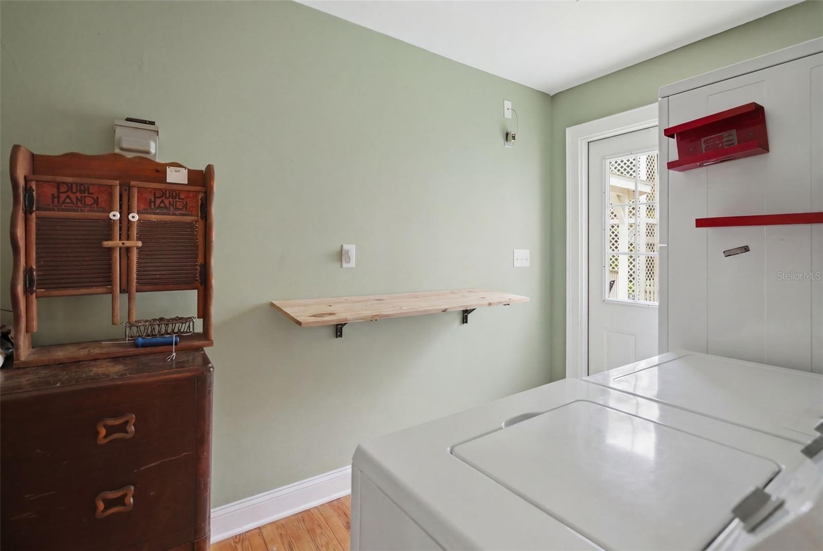 65 Olive St Property Photo 32