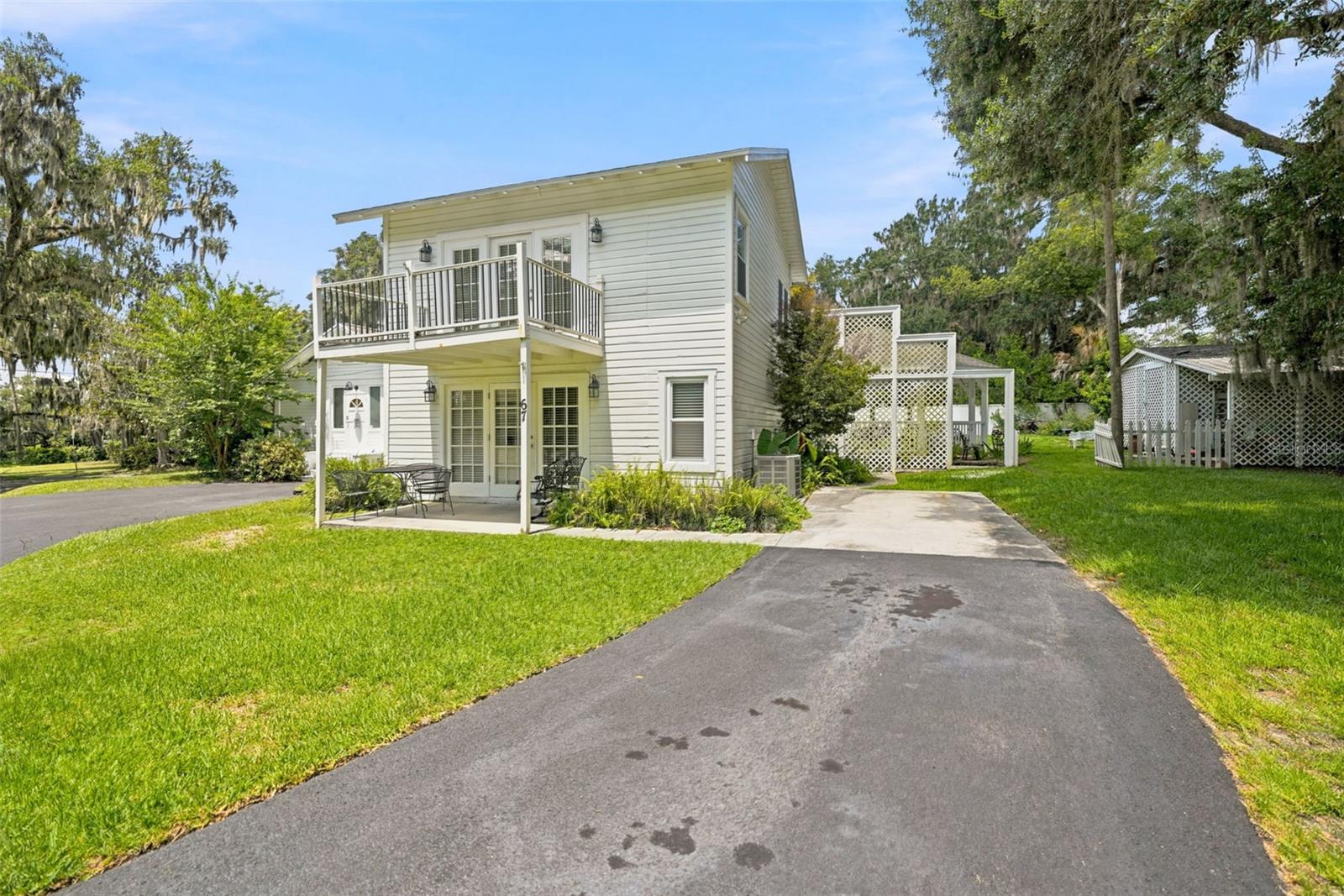 65 Olive St Property Photo 40