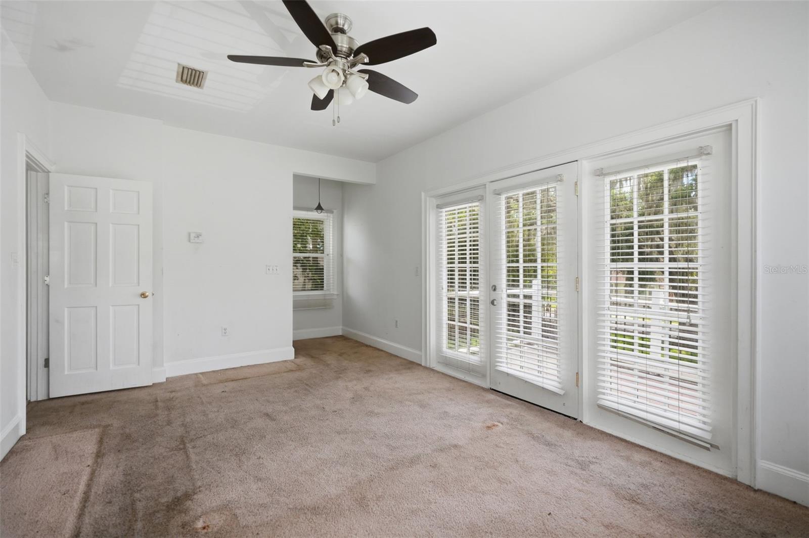 65 Olive St Property Photo 54