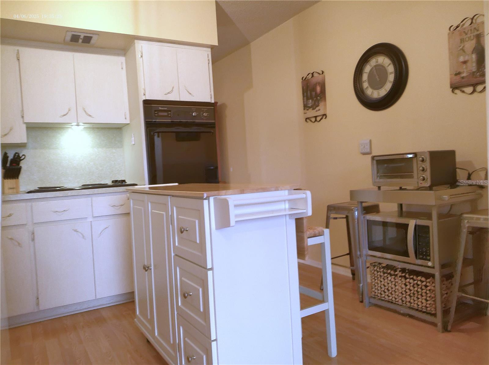 2457 Ecuadorian Way #73 Property Photo 12