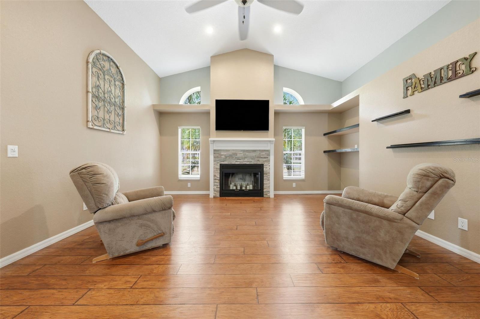 11109 Golden Eagle Ave Property Photo 21