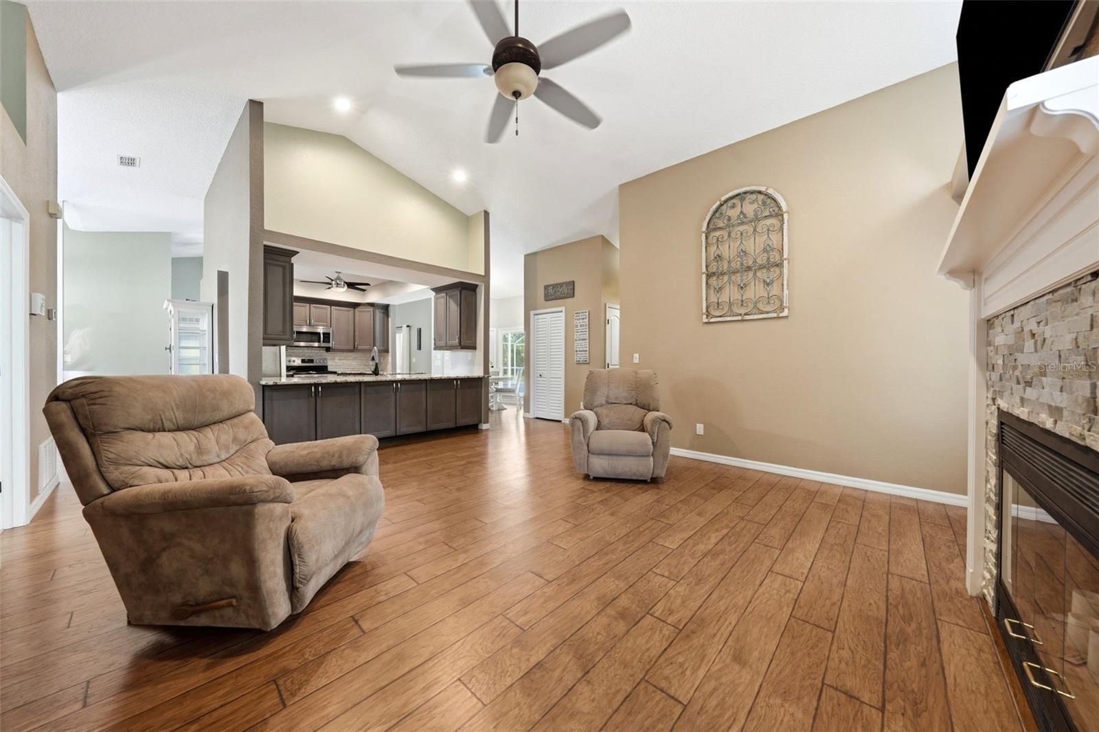 11109 Golden Eagle Ave Property Photo 23