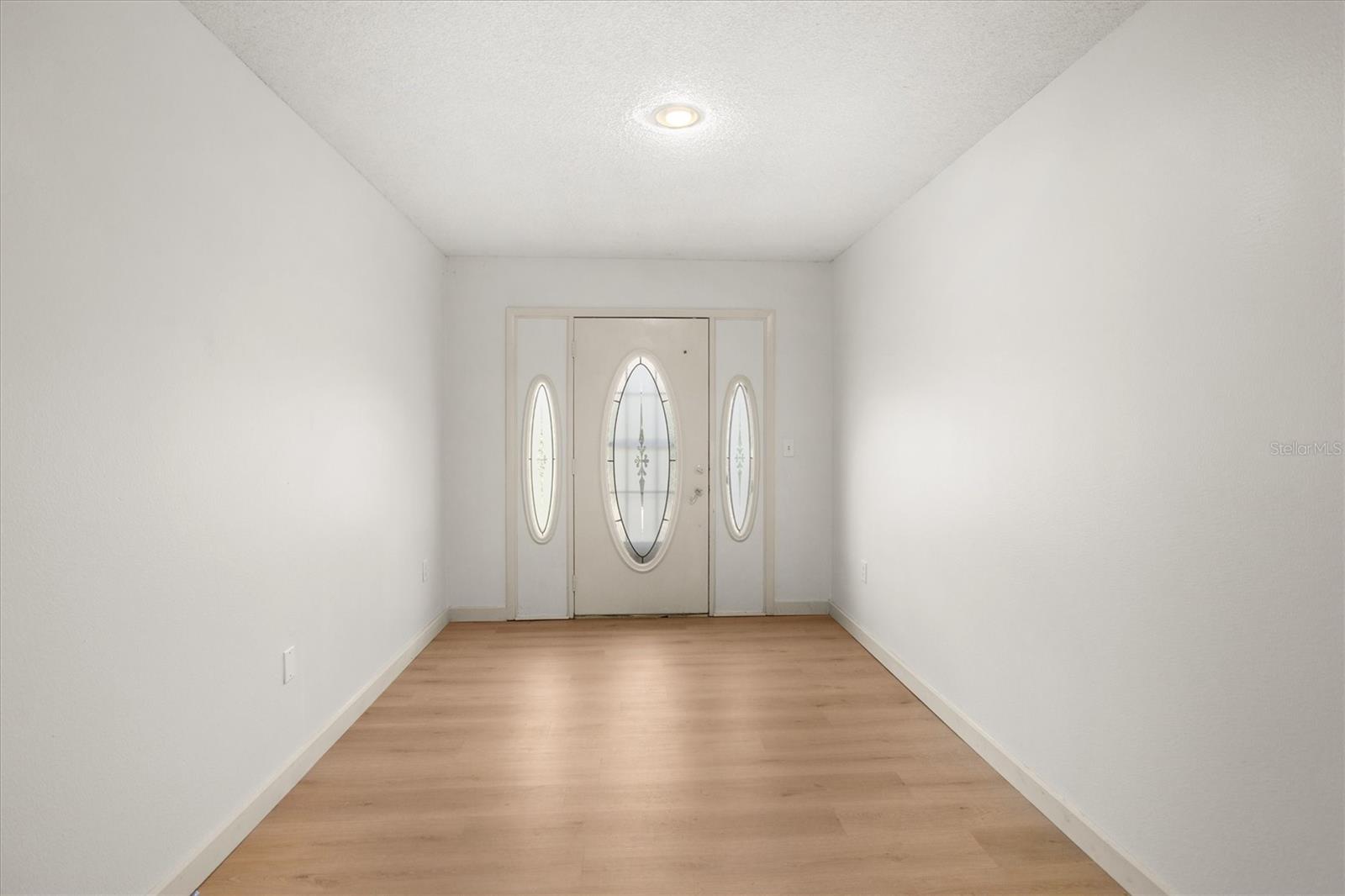 8725 Erie Ln Property Photo 8