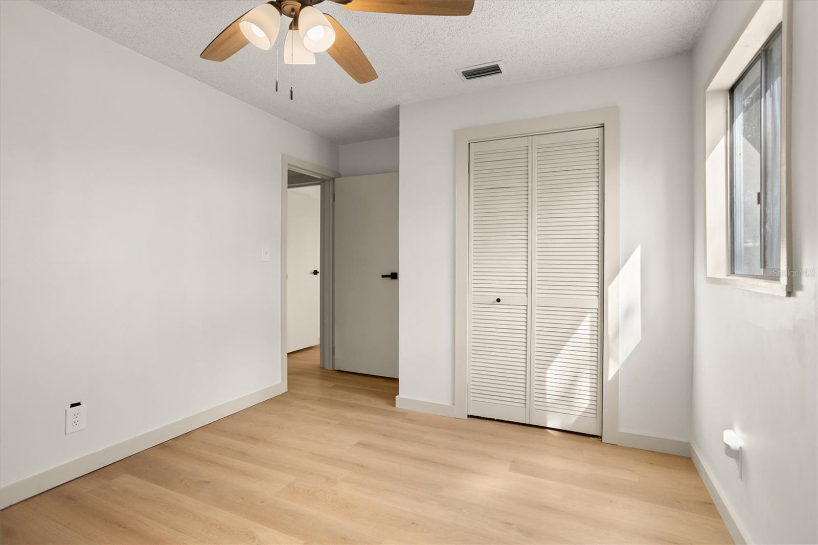 8725 Erie Ln Property Photo 32