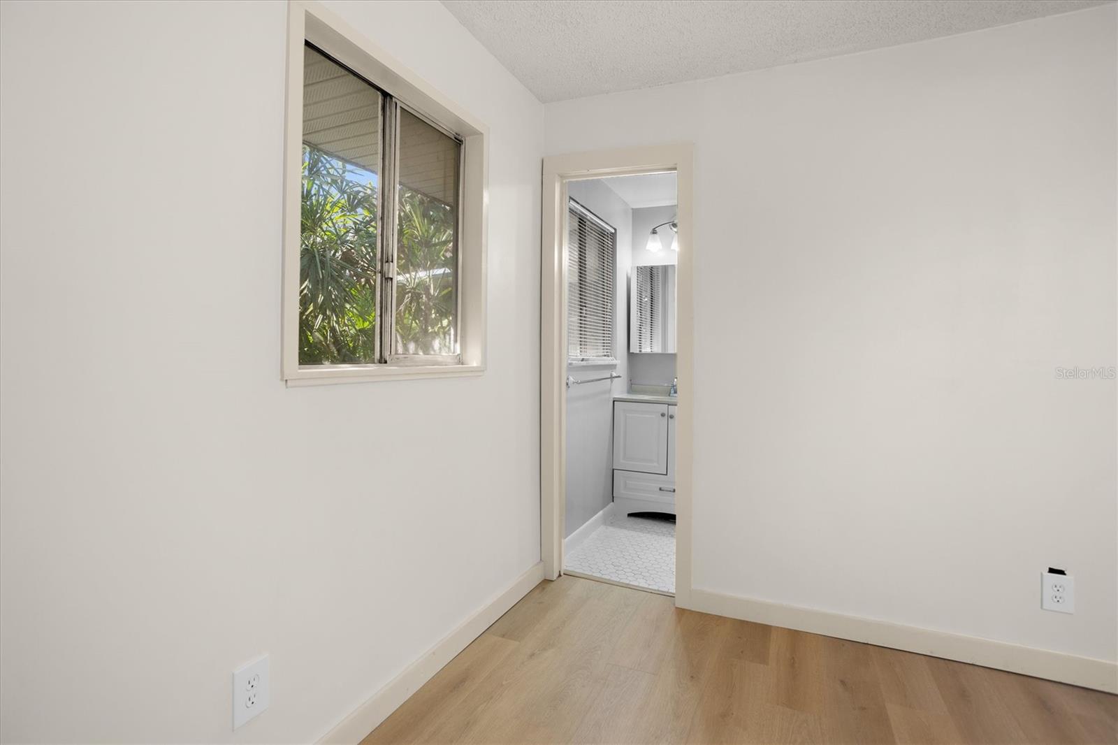 8725 Erie Ln Property Photo 33