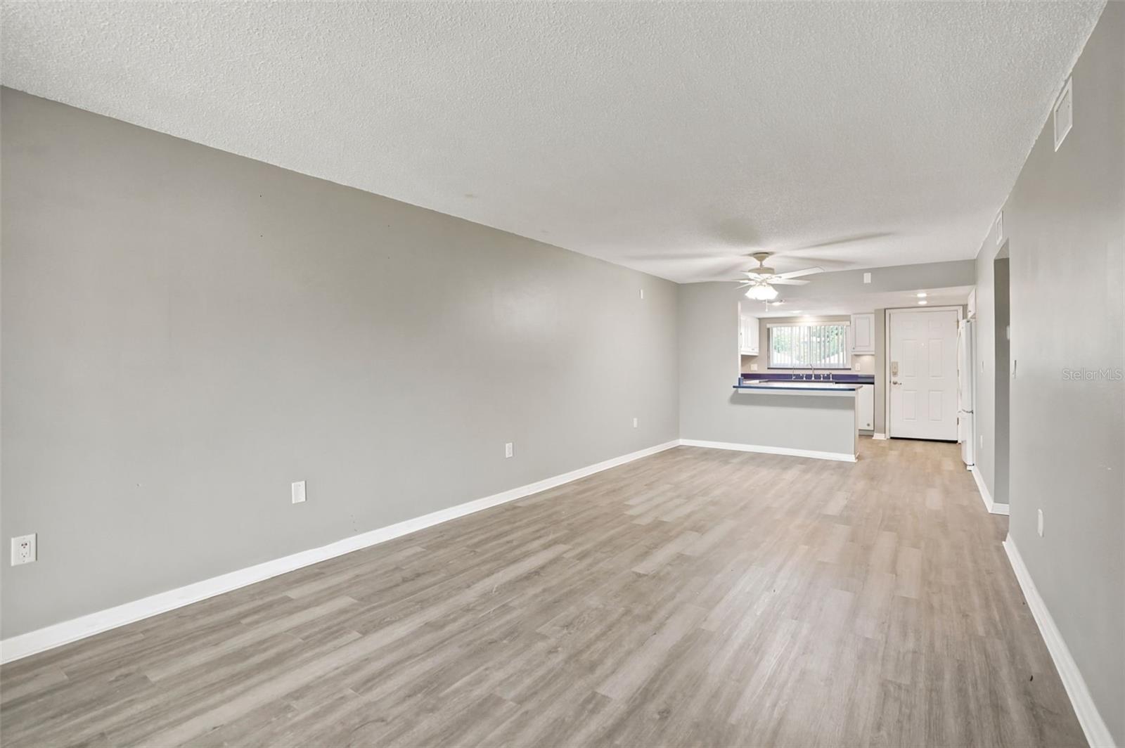 90 S Highland Ave #1414 Property Photo 6