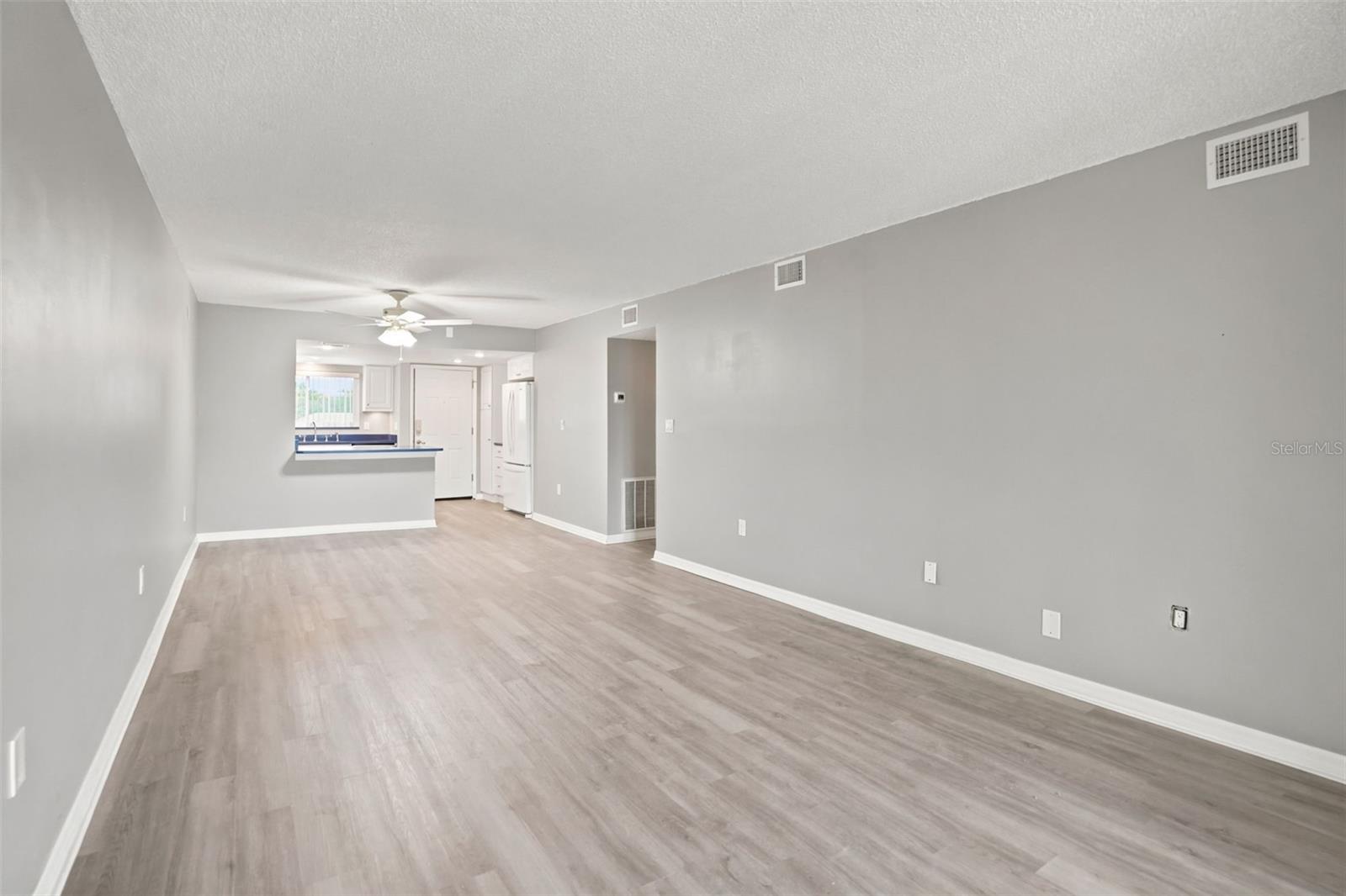 90 S Highland Ave #1414 Property Photo 7