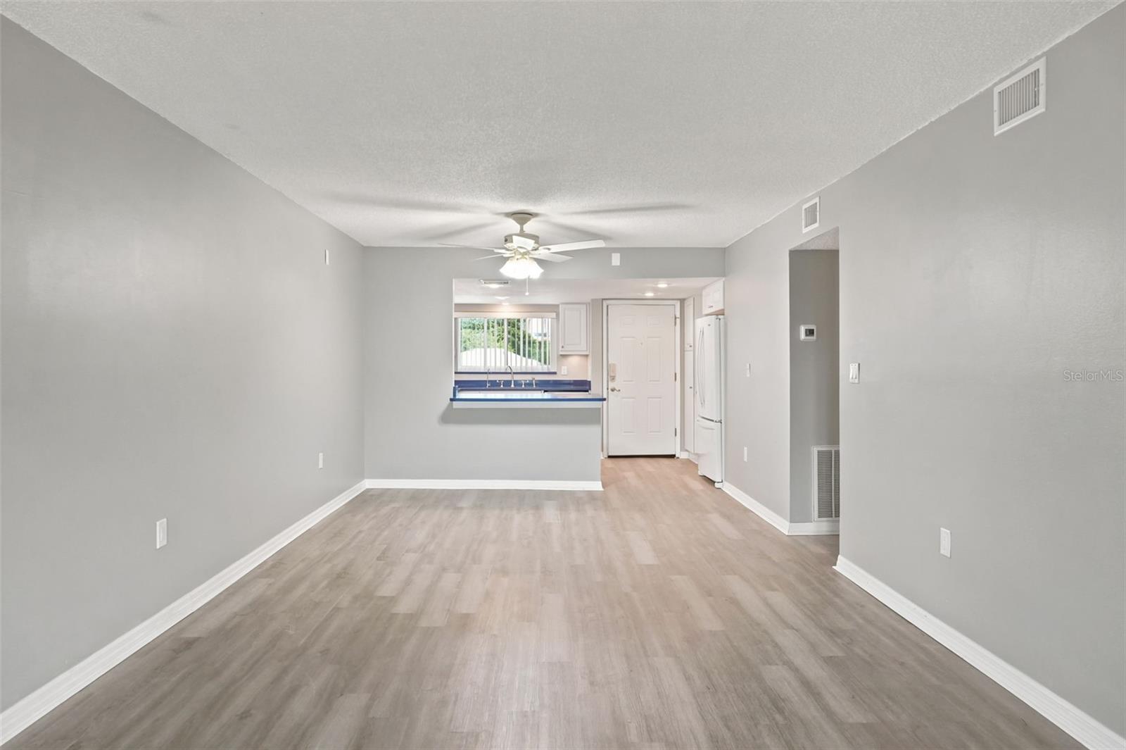 90 S Highland Ave #1414 Property Photo 8