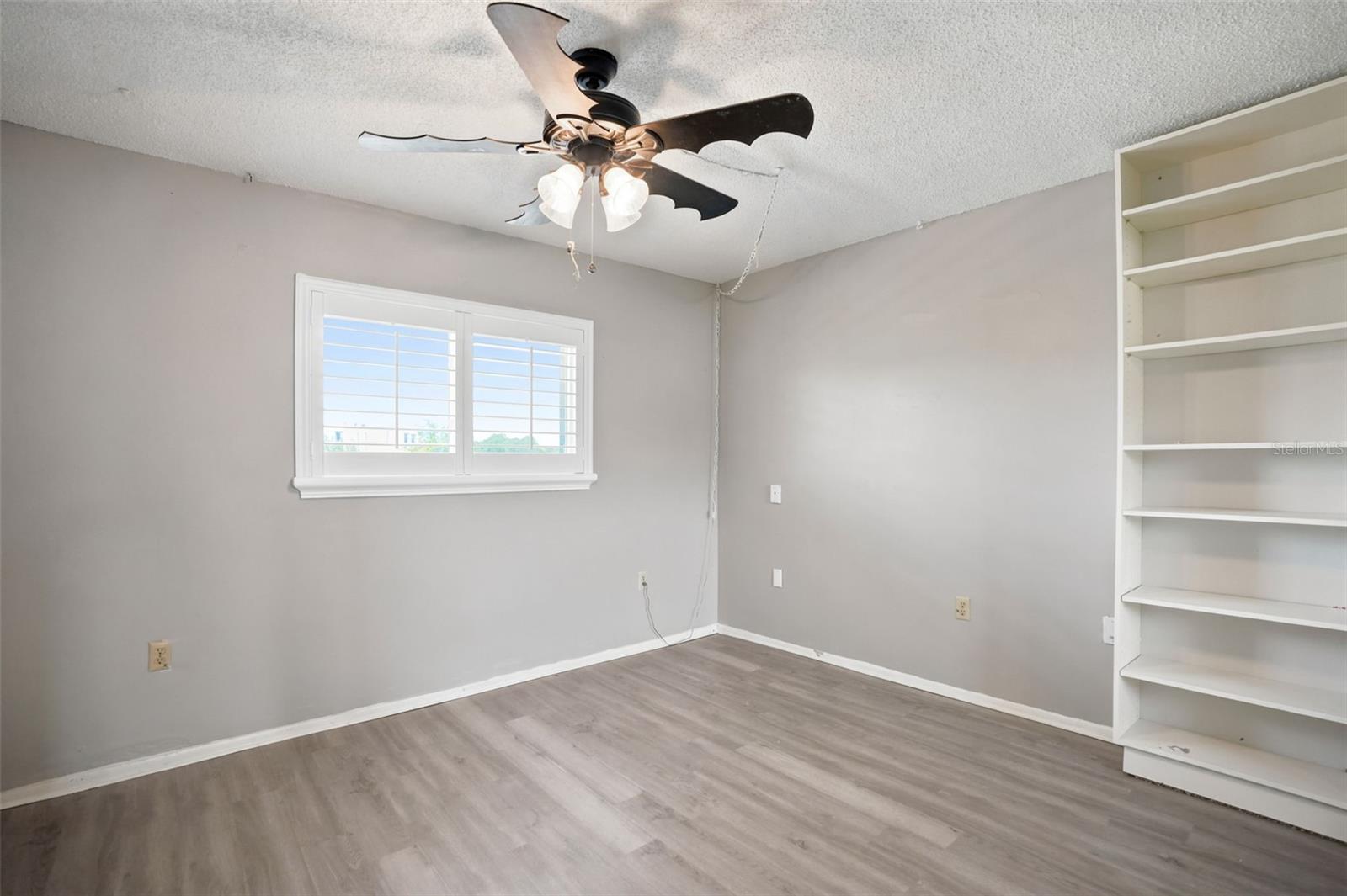 90 S Highland Ave #1414 Property Photo 16