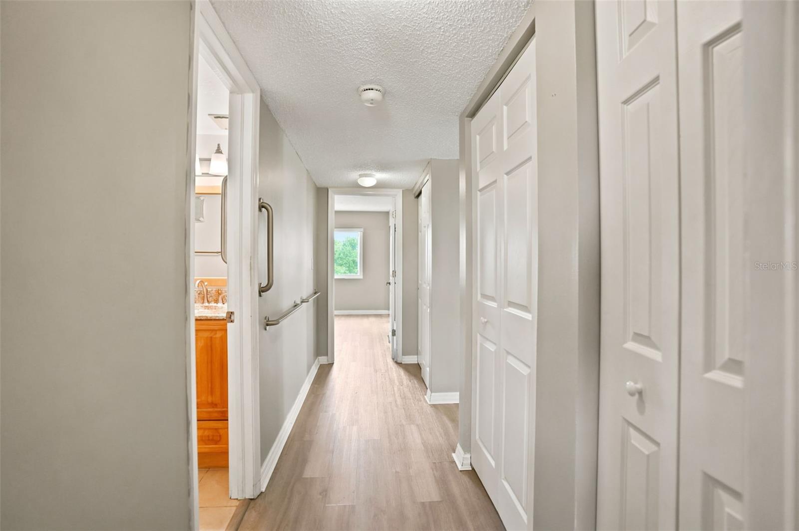 90 S Highland Ave #1414 Property Photo 19