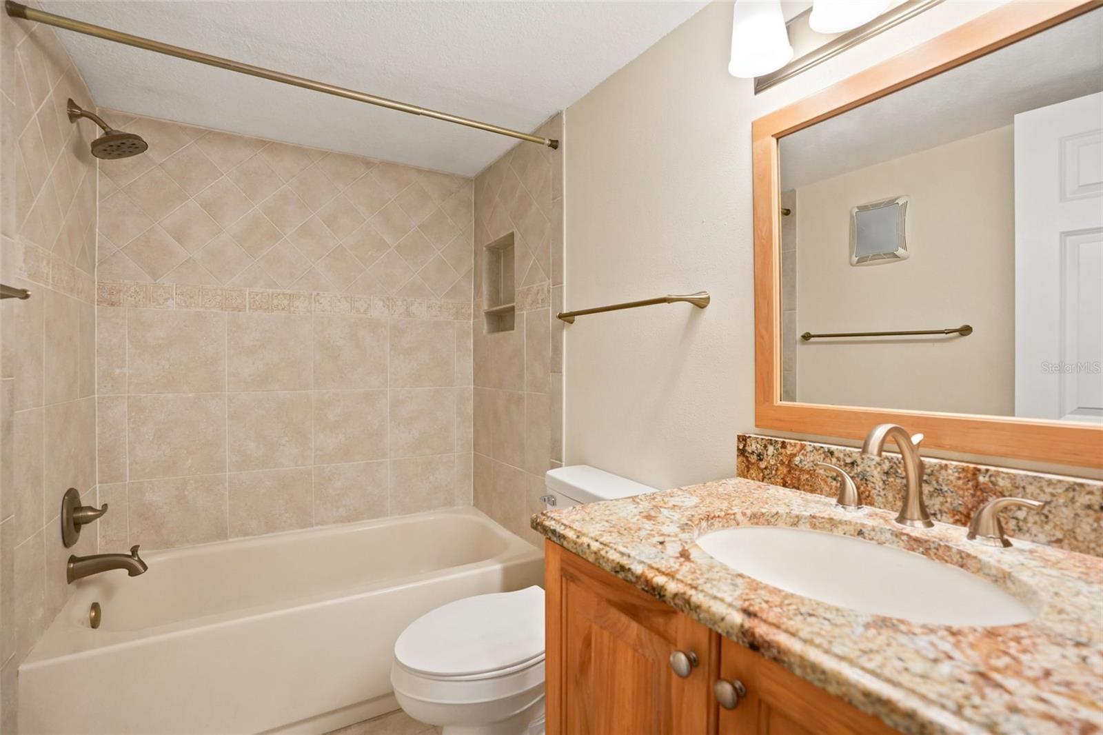 90 S Highland Ave #1414 Property Photo 20