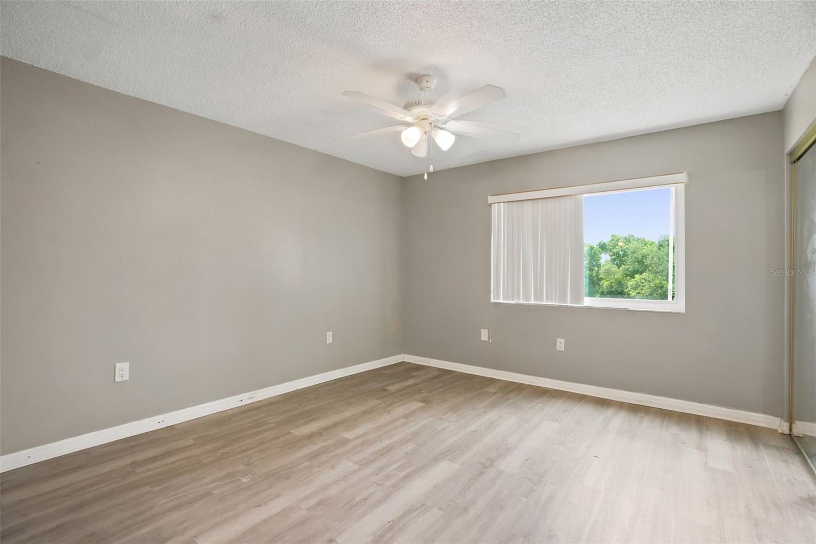 90 S Highland Ave #1414 Property Photo 22