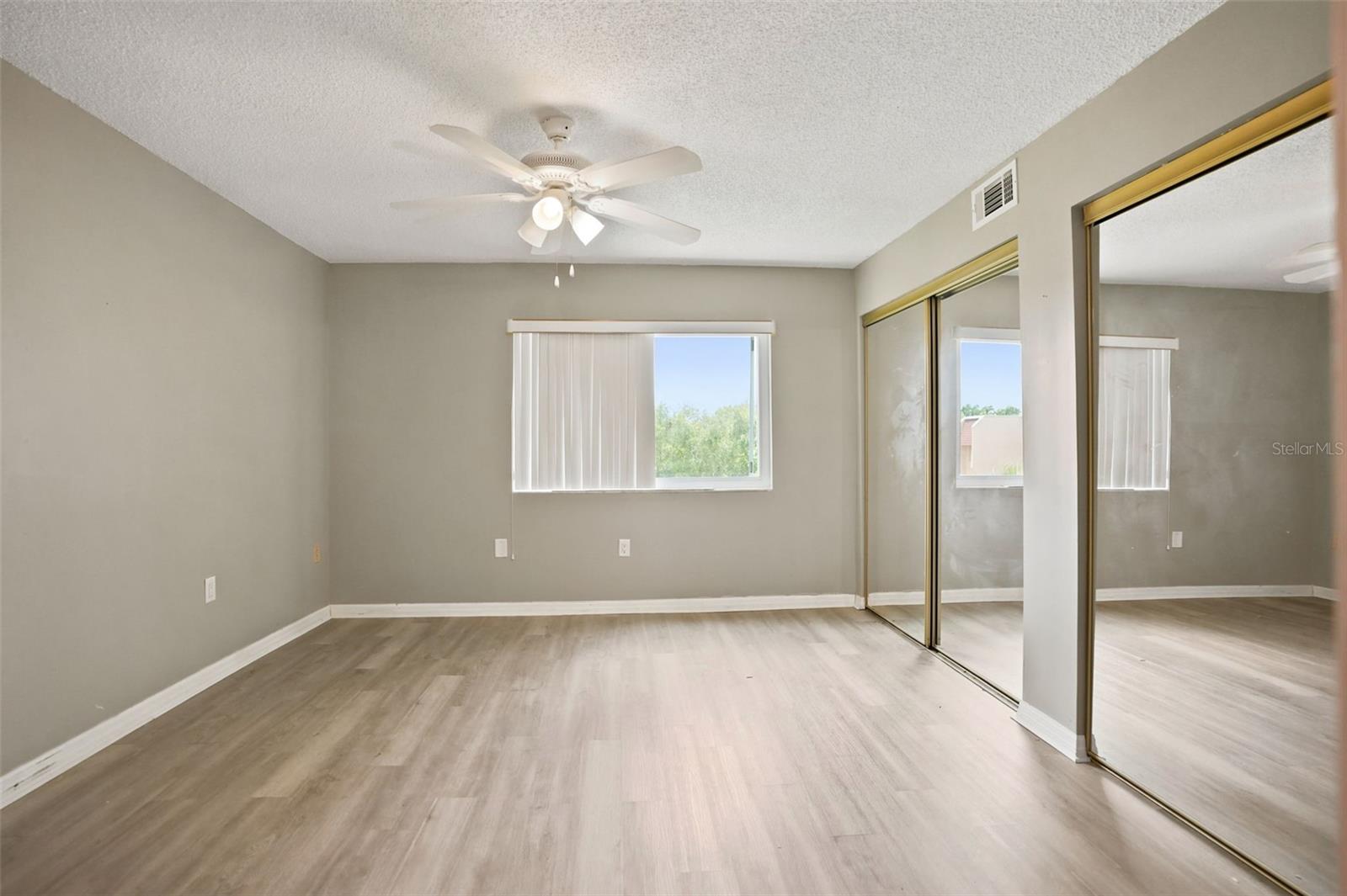 90 S Highland Ave #1414 Property Photo 25