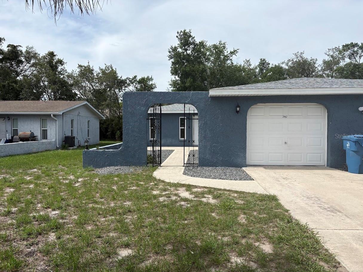 7467 Mead Dr Property Photo 1