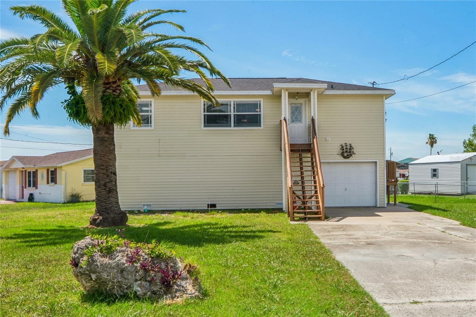 6641 BOATYARD DR Property Photo 1
