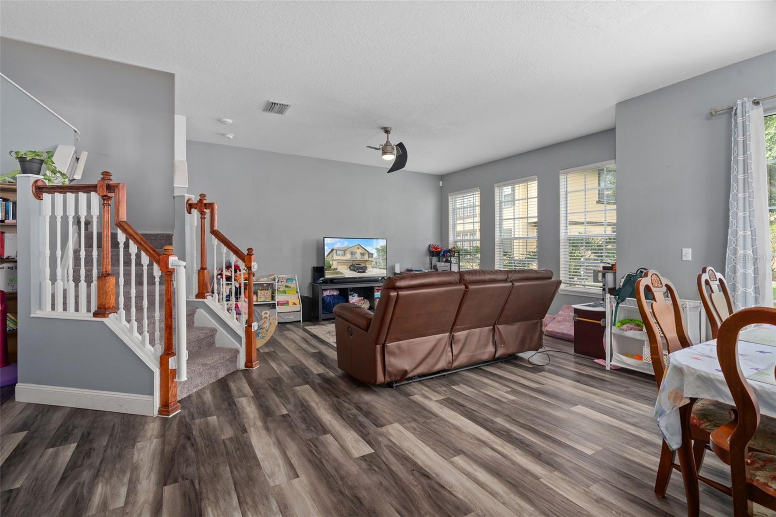 27642 Pleasure Ride Loop Property Photo 8