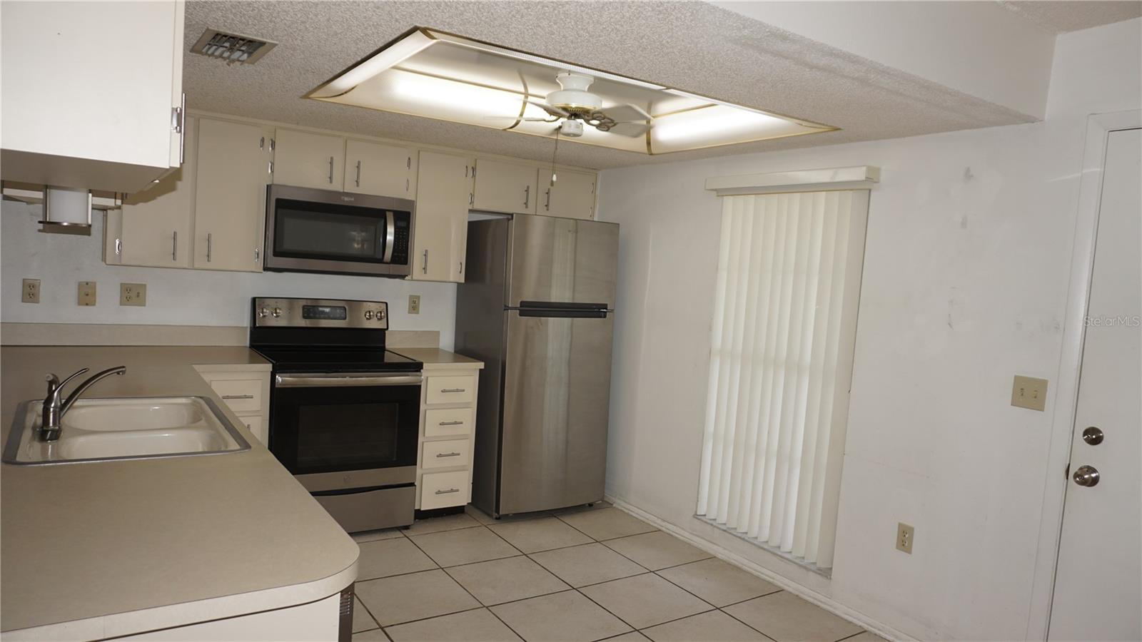 12543 Dearborn Dr Property Photo 2