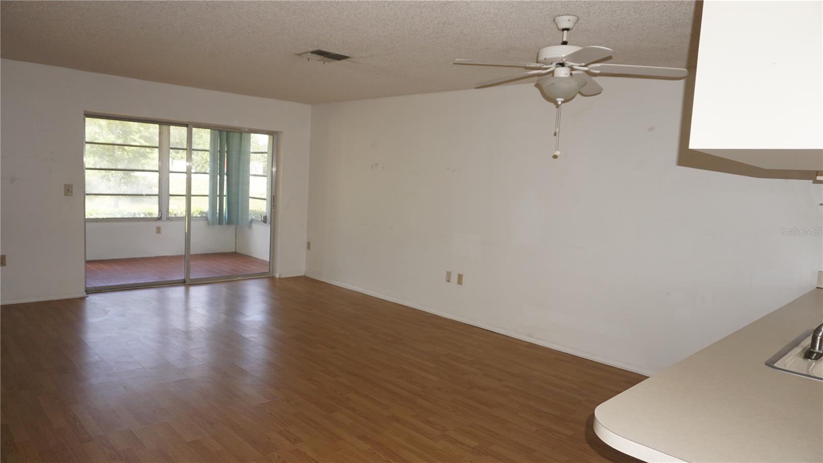 12543 Dearborn Dr Property Photo 5